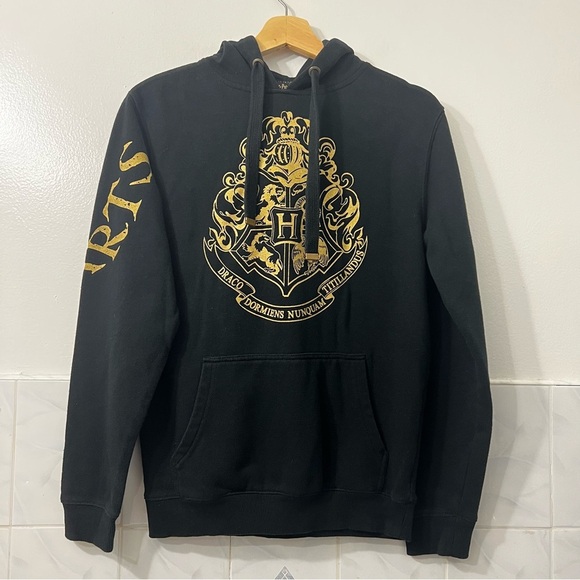 Harry Potter Hogwarts Crest Sweatshirt Hoodie XS Wizarding World Limited Edition - Picture 1 of 11